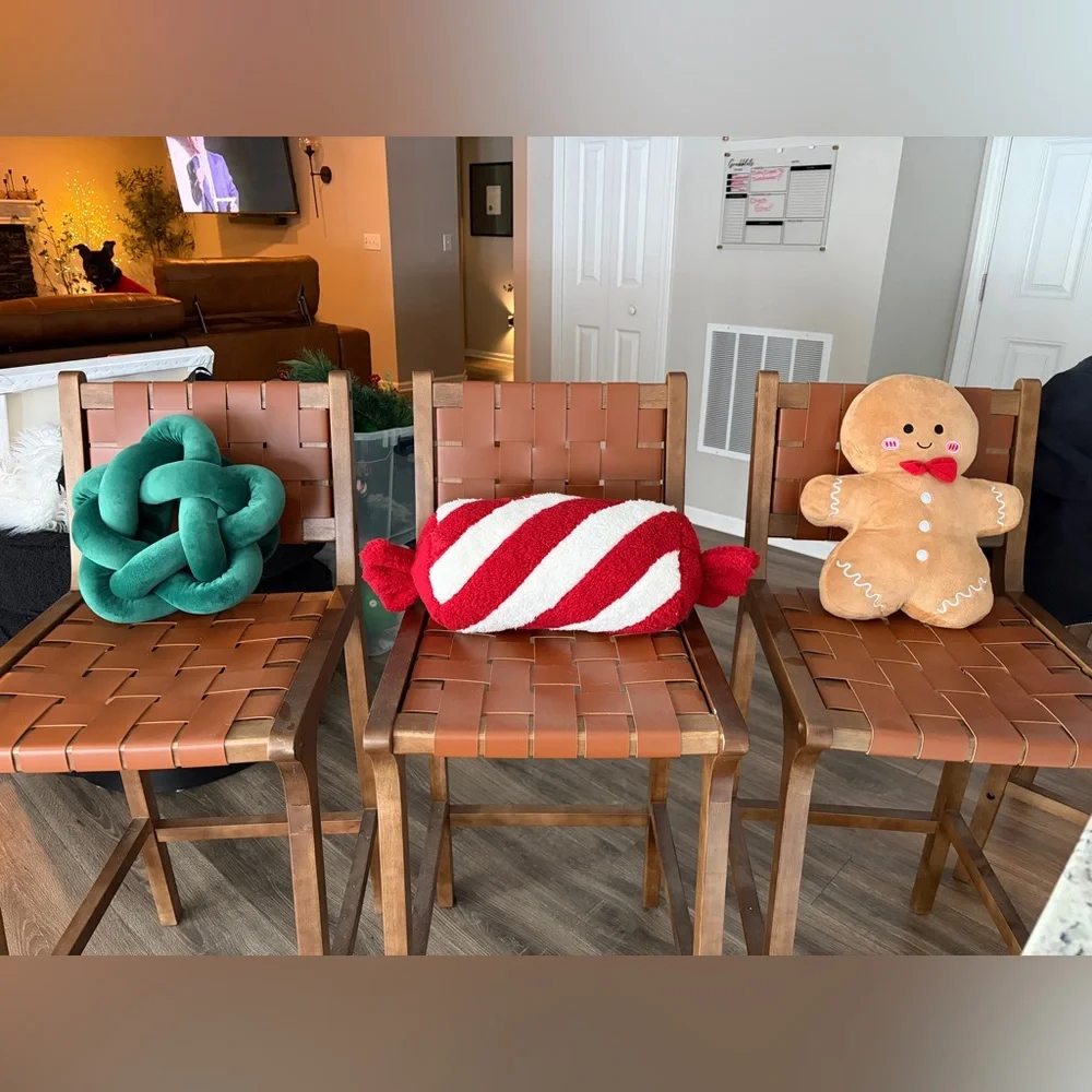 Lot of 4 Christmas Holiday Accent Pillows LIKE NEW